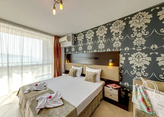 公寓式酒店 Briz 3*