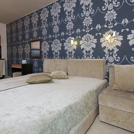 Briz Lägenhetshotell 3*