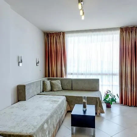 бриз бийч Апартхотел Слънчев бряг