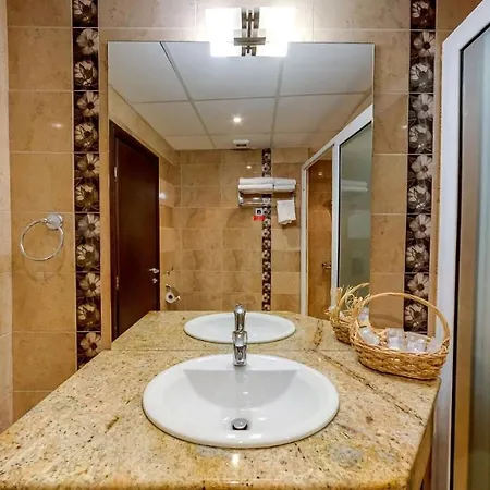 Апартхотел бриз бийч 3*