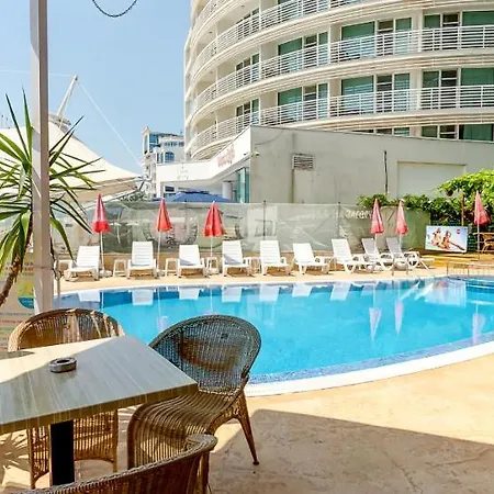 Apartmanhotel Briz 3*