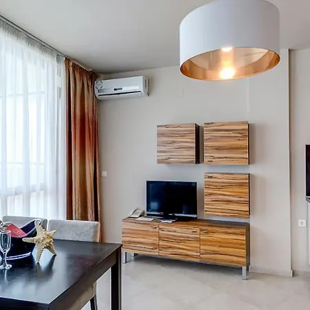 Lägenhetshotell Briz 3*