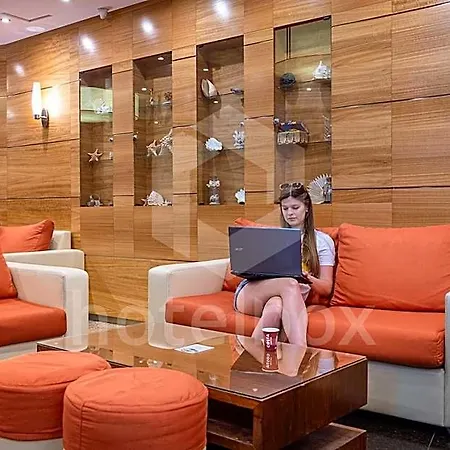 Briz Aparthotel