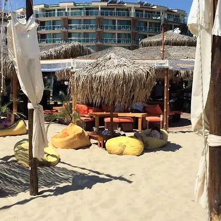 Апартхотел бриз бийч 3*