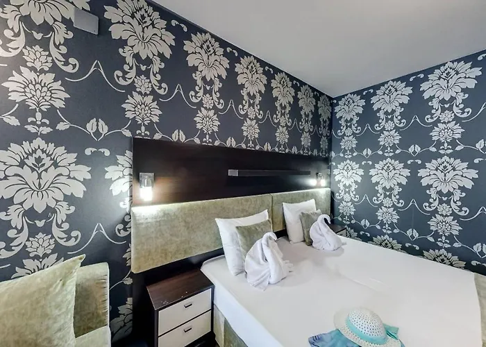 Briz Апарт-готель Сонячний Берег