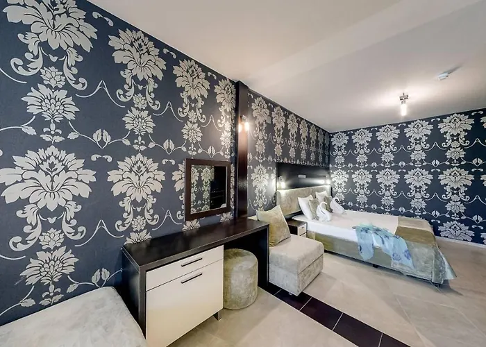 Апарт-отель Briz Солнечный берег